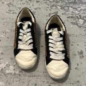 Dolce Vita Sneakers
